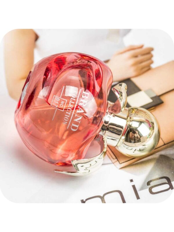 017 BRAND NINA RICCI TRAD FEM